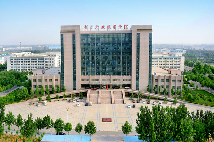 1661910868484640.jpg 1學(xué)校全景圖.jpg