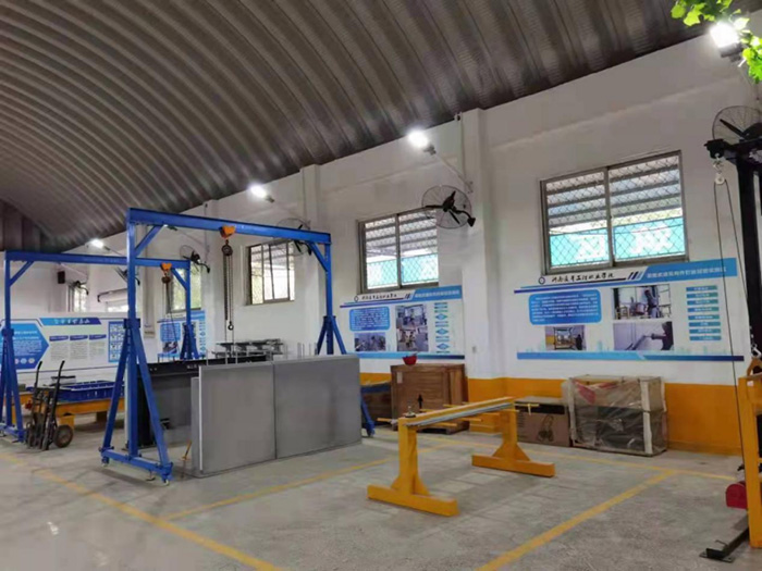 1663119192506251.jpg 3建筑施工生產(chǎn)性實(shí)訓(xùn)基地(裝配式吊裝)2.jpg