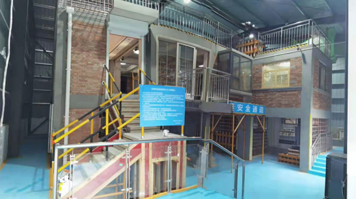 1663119254690656.jpg 4虛實(shí)結(jié)合等比例模型教學(xué)樓1.jpg