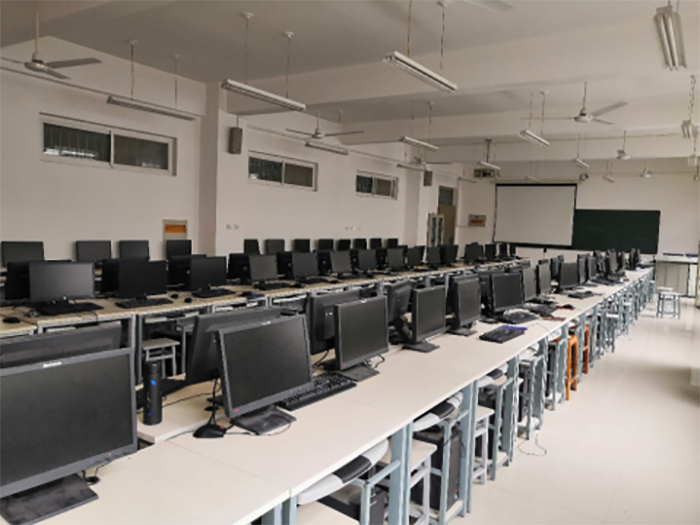 1668155085166457.jpg 4工程軟件實驗室1.jpg